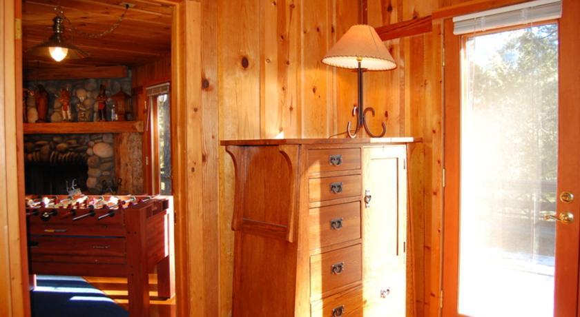 Апартаменты RedAwning Cabin #10N Black Oak Lodge