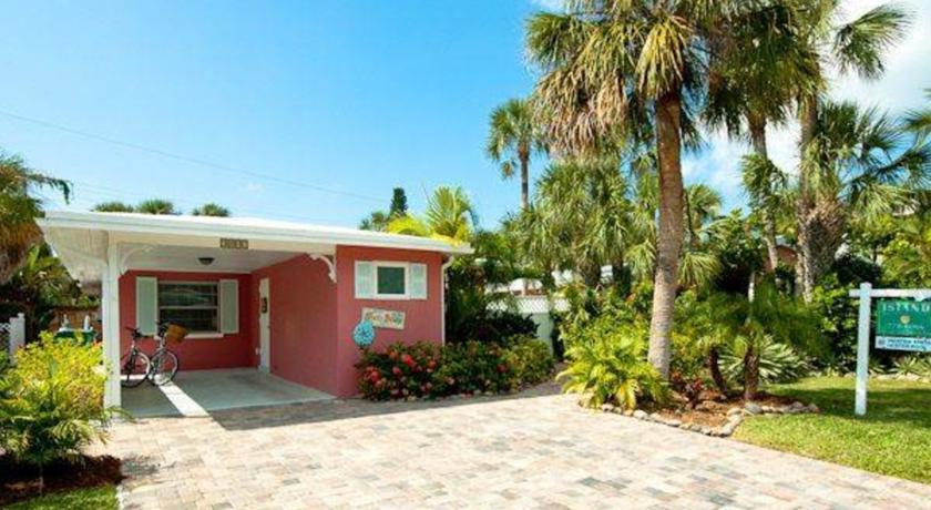 Апартаменты RedAwning Misty Beach