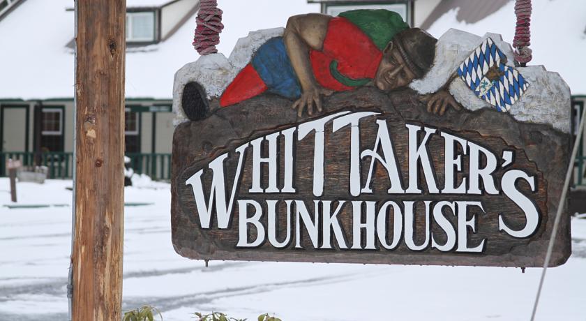 Отель Whittaker's Motel & Historic Bunkhouse