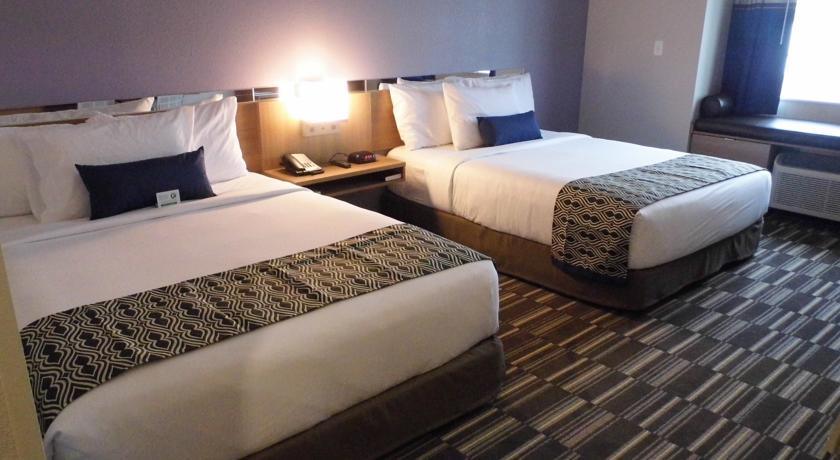 Отель Microtel Inn & Suites by Wyndham Vernal/Naples