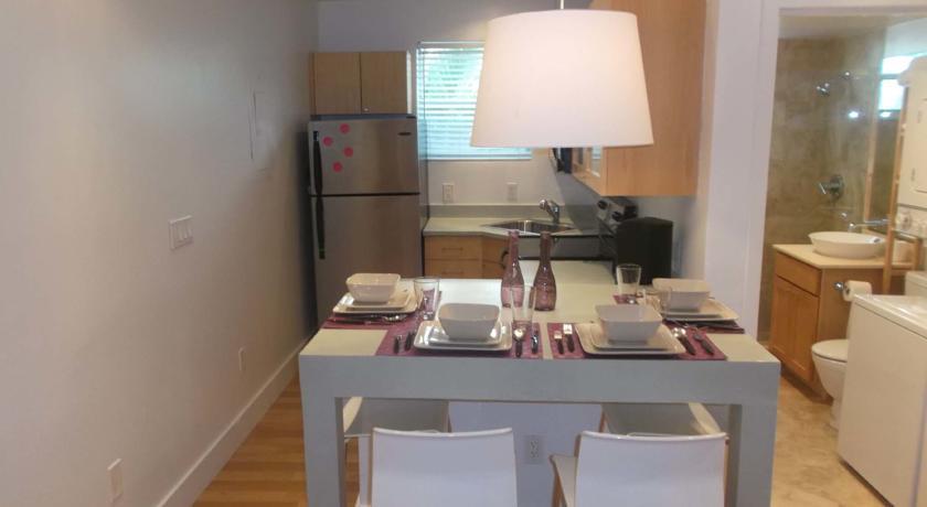 Aldo Apartments