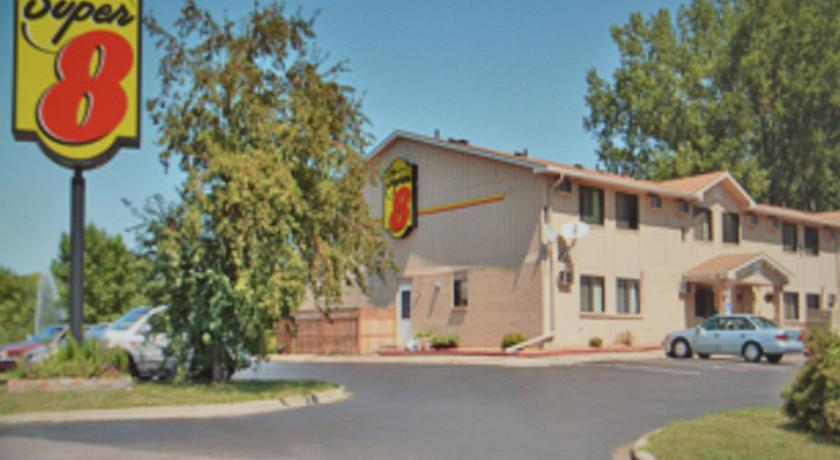 Отель Super 8 Chaska