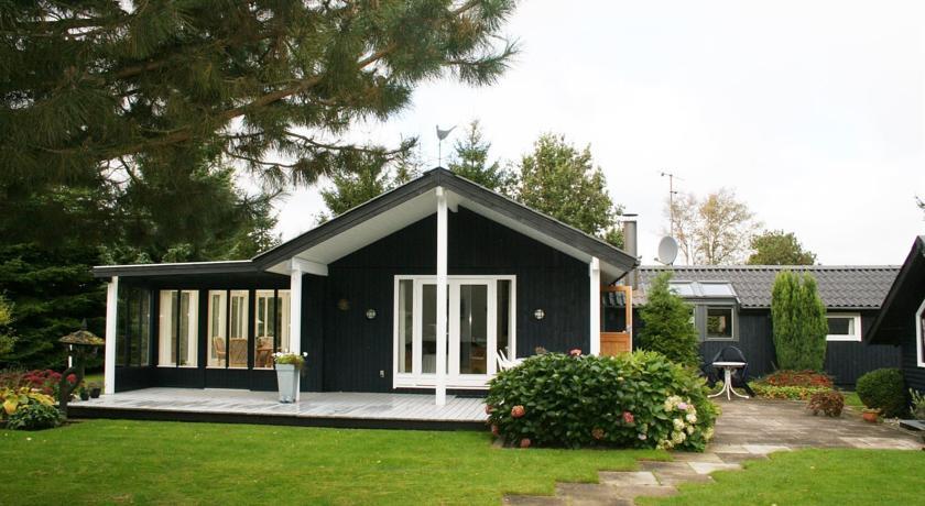 Апартаменты Holiday home Falkevej A- 1077