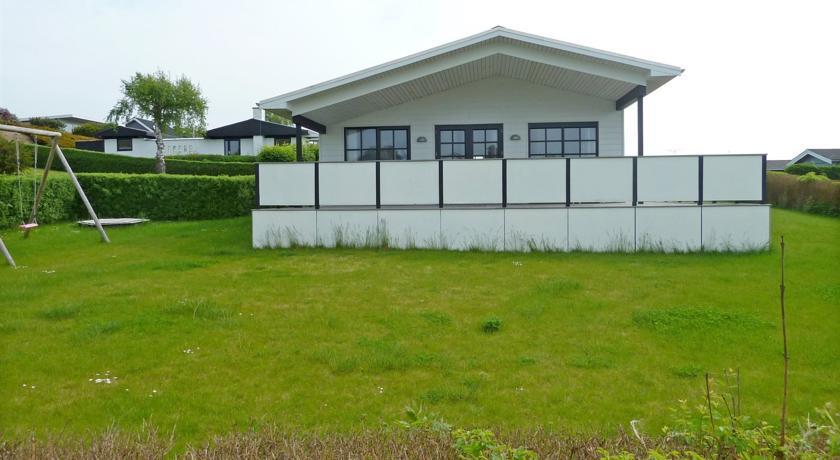 Апартаменты Holiday home Fuglebakkevej D- 1248