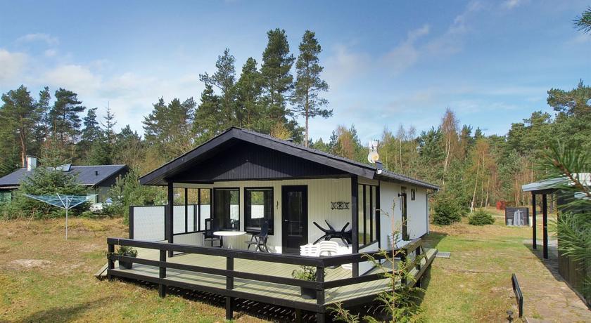 Апартаменты Holiday home Fyrreskoven D- 1296
