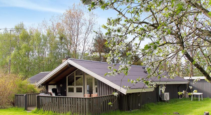 Апартаменты Holiday home Helledigevej F- 1730