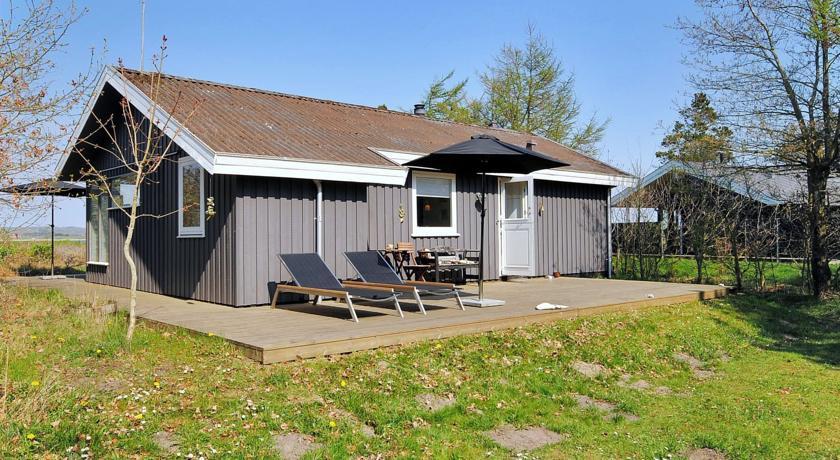 Апартаменты Holiday home Hjorbuskvej D- 1784