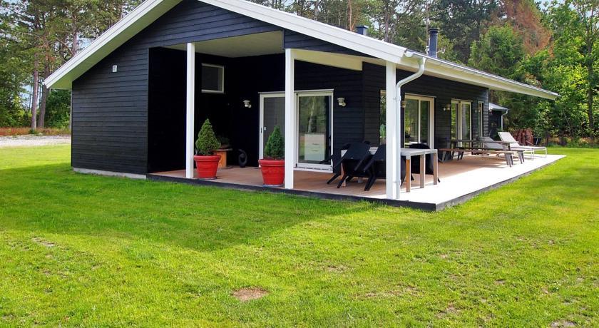 Апартаменты Holiday home Krogen H- 2500