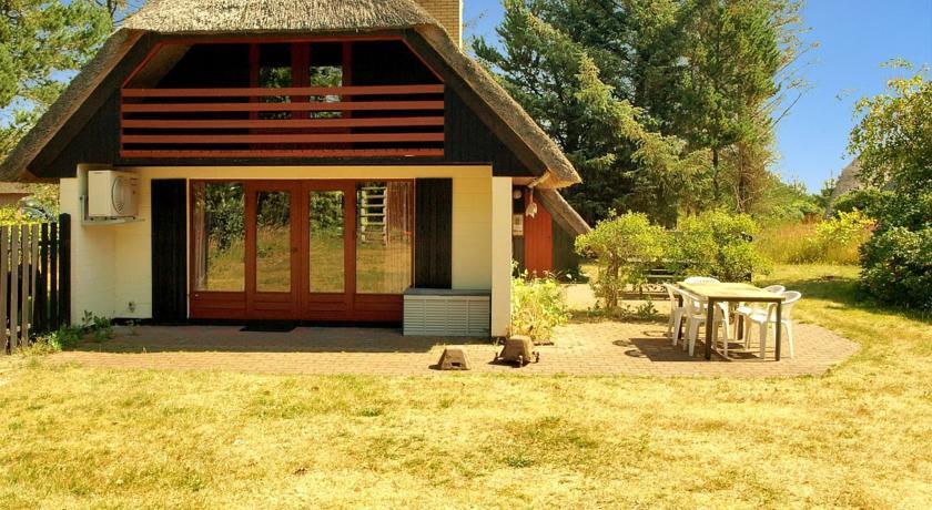 Апартаменты Holiday home Lars E- 2665