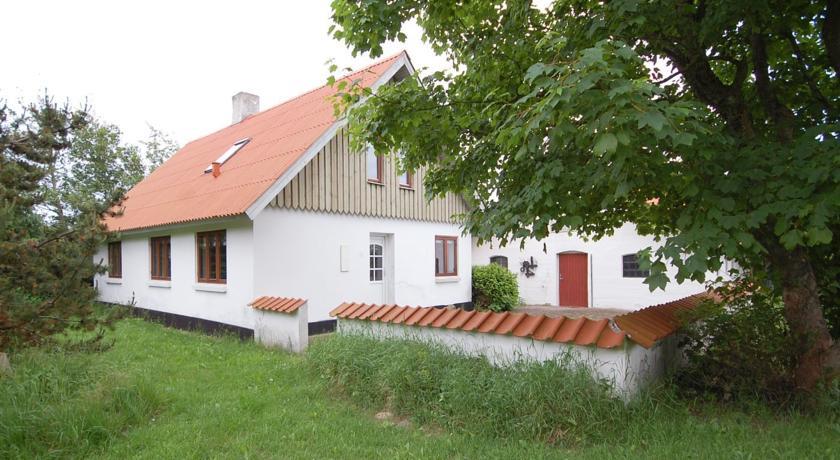Апартаменты Holiday home Lerup C- 2687