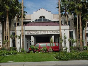 Апартаменты Woodfin Suite Hotel Cypress
