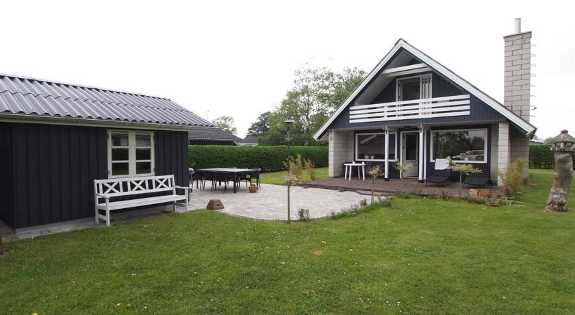 Апартаменты Holiday home Monavænget E- 3025