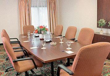 Отель SpringHill Suites Charlotte University Research Park