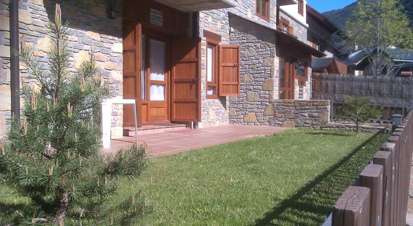 Апартаменты Pirineo Suites Baqueira Aiguestortes