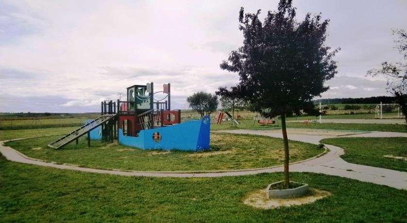 Отель Camping de Olite