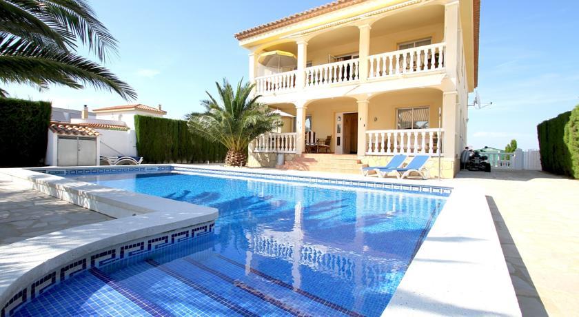Villa Corona