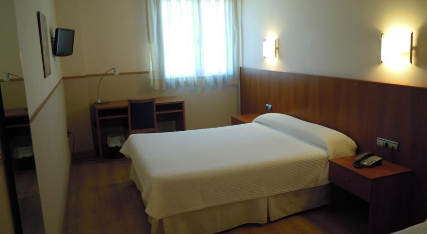 Отель Andamur San Román
