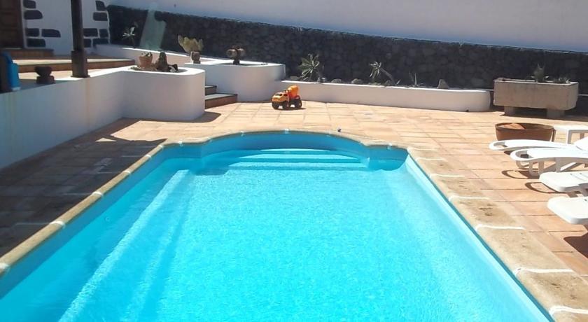 Апартаменты Bungalow Bongilow