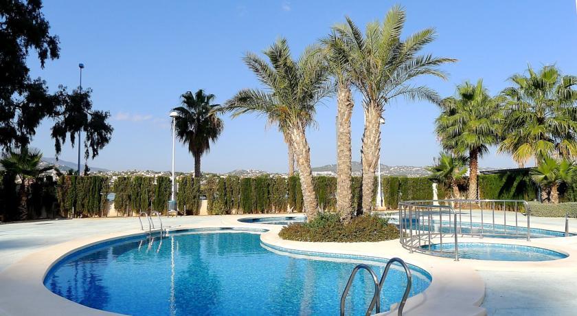 Two-Bedroom Apartment Larimar 01