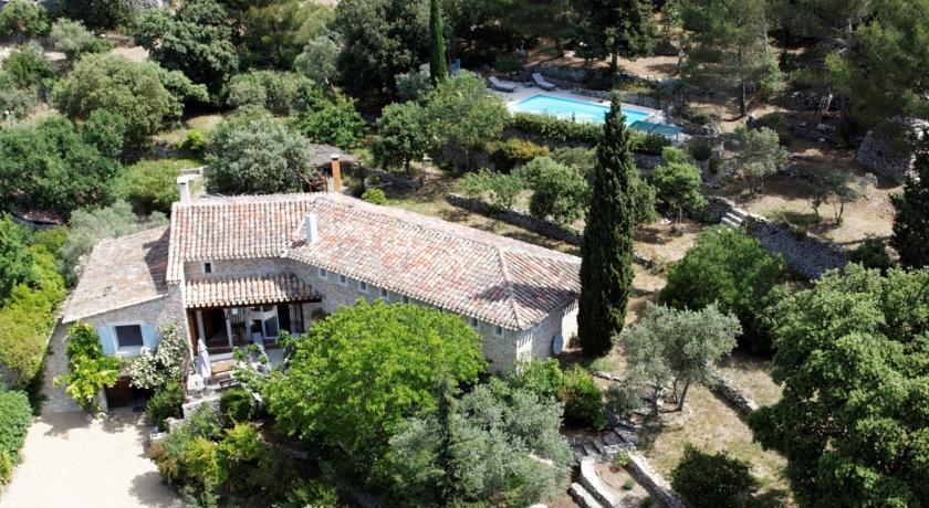 Апартаменты Charm in Provence