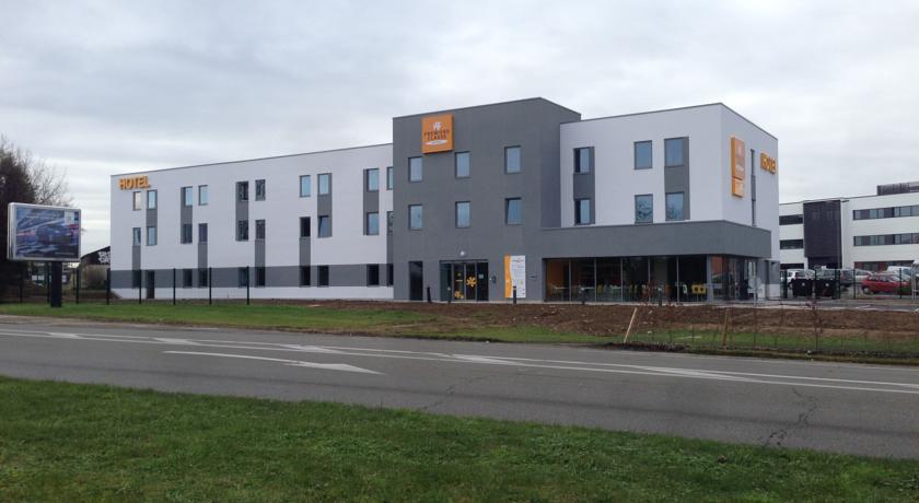 Отель Premiere Classe Laval