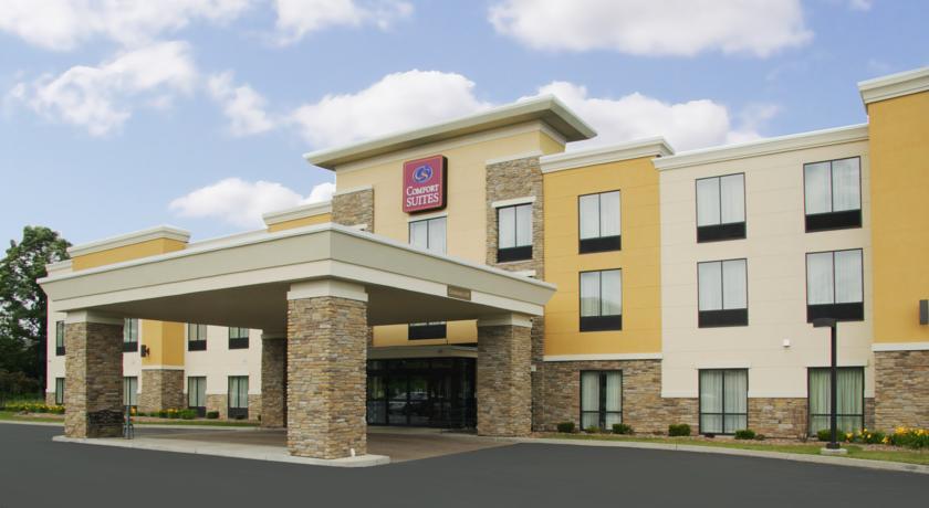 Отель Comfort Suites Cicero