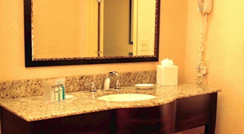 Отель Hampton Inn Potsdam