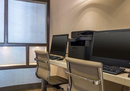 Отель Cambria Suites Rockville