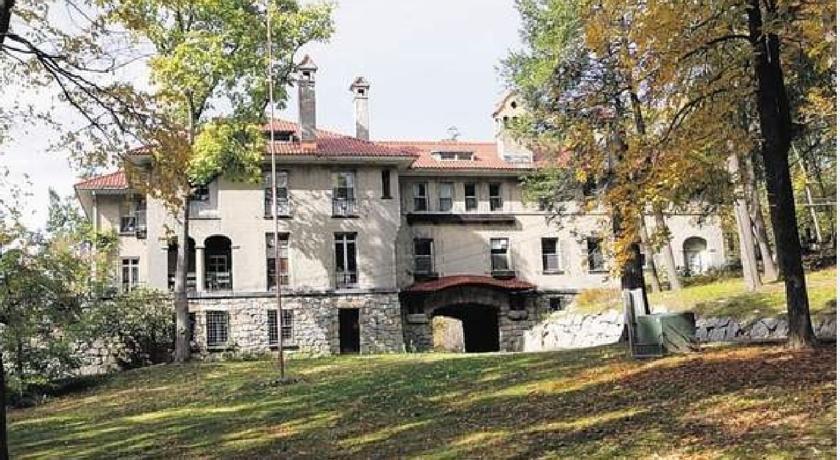Гостевой дом Arrow Park Mansion