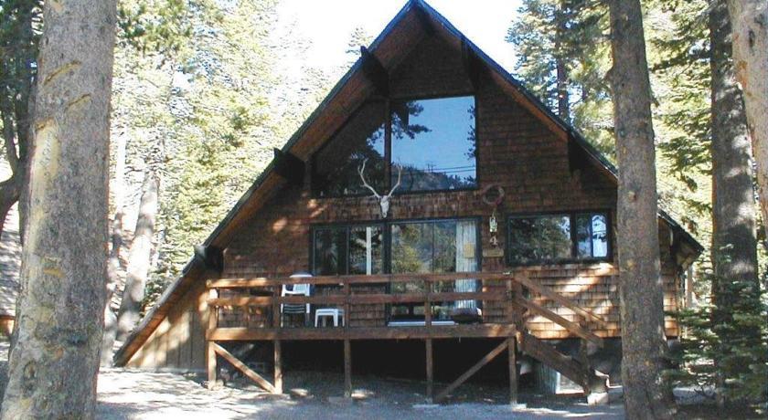 Chalet 4 by Mammoth Mountain Chalets