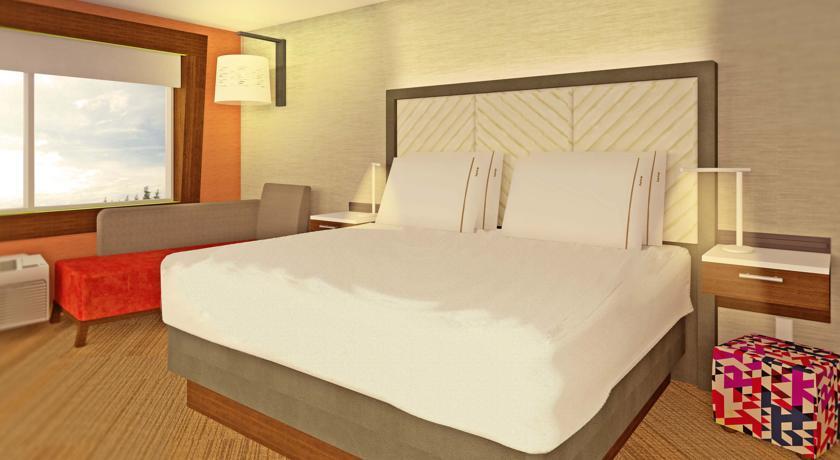 Отель Holiday Inn Express and Suites Tahlequah