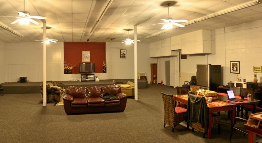 Хостел Hilo Backpackers' Hostel