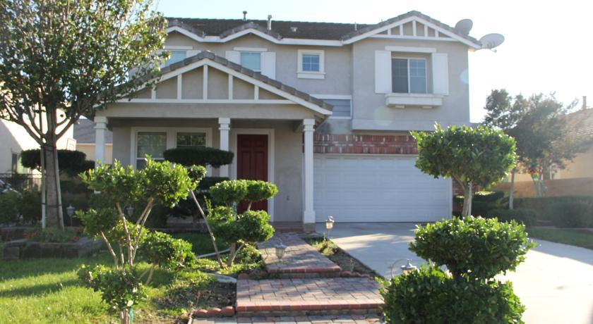 Апартаменты Los Angeles Family Villa Victoria Gardens Apartments