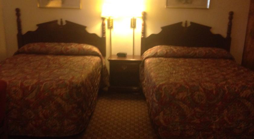 Отель Travelers Inn Olney