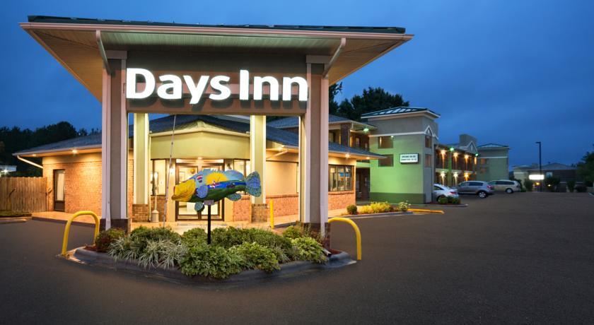 Отель Days Inn Weldon-Roanoke Rapids