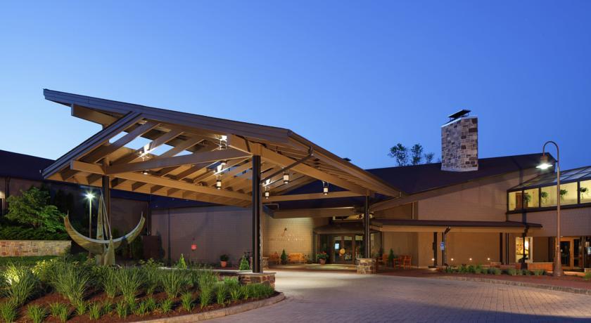 Отель Chauncey Hotel and Conference Center