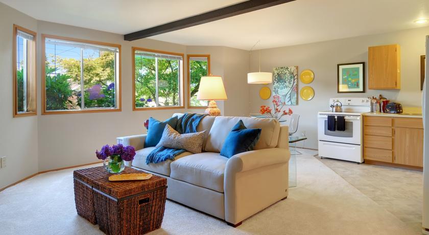 Phinney Suites Apartment