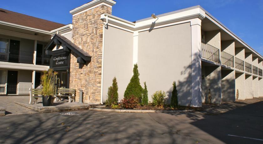 Отель The Hotel on Pownal