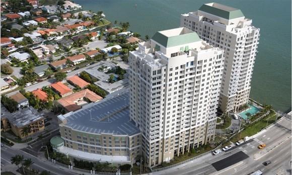 Miami Luxury Bay Front Flat