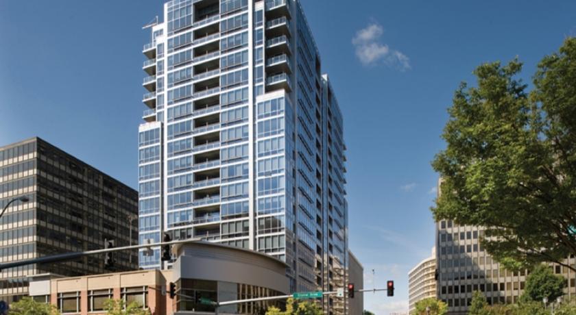 GSA Luxury Apartments at 20th Street