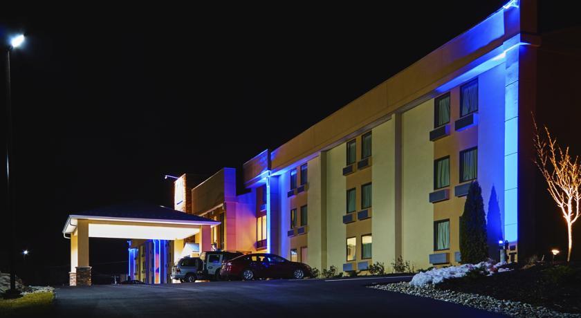 Отель BEST WESTERN PLUS Poconos