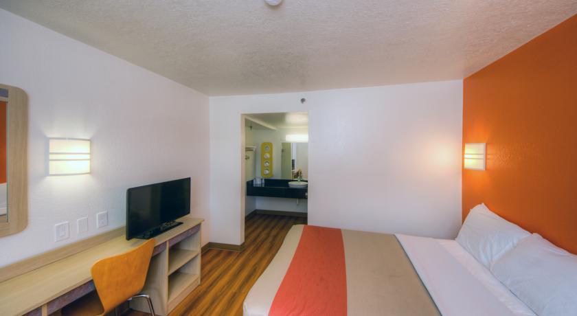 Отель Motel 6 Bradenton