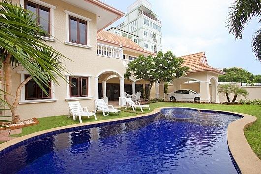 Baan Suan Suay
