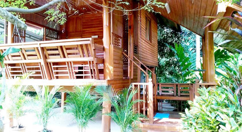 Отель Samnaree Garden House