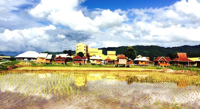 Отель Nakaraj Nakhon Hotel Chiangkhong