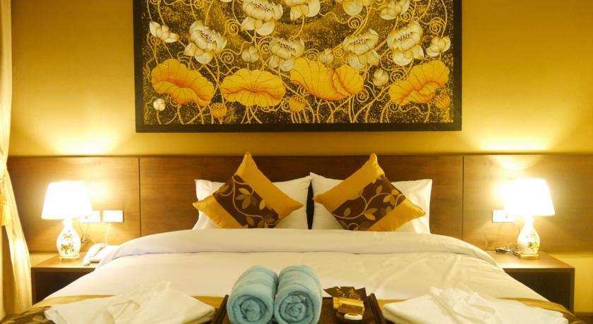 Golden Moon Aonang