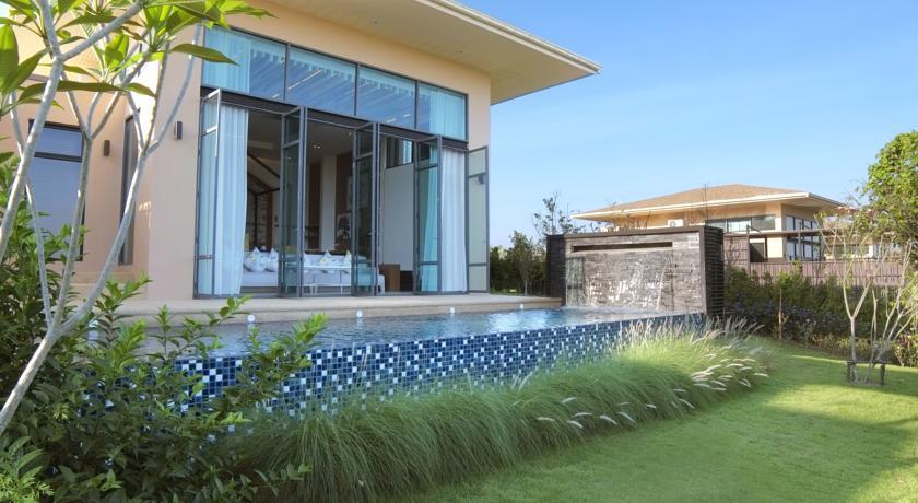 Отель The Private Pool Villas at Civilai Hill by The Unique Collection