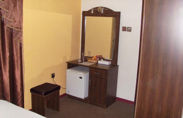 Lapaz Hotel
