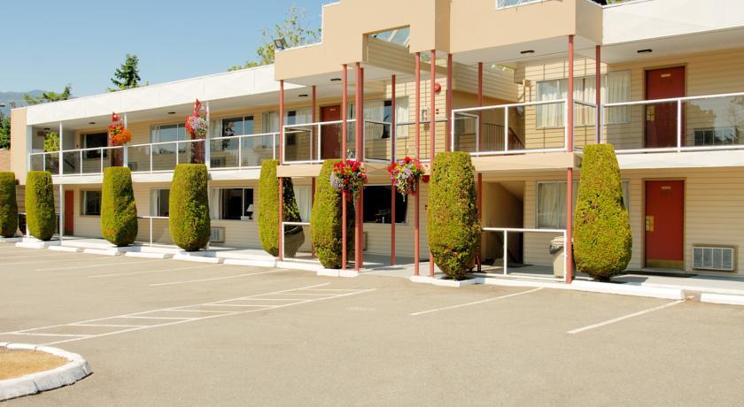 Отель Grouse Inn