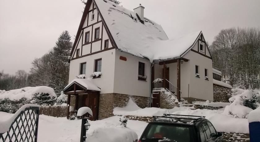 Апартаменты Poustevna Lodge